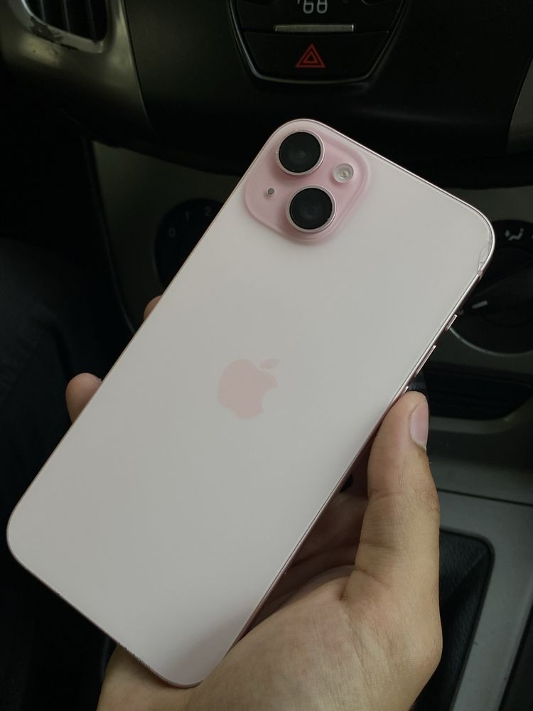Продам айфон 15plus