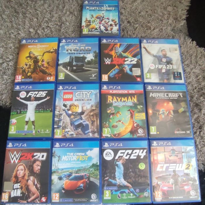 PS4 PRO 1 TB , cu doua manete + statie de incarcare