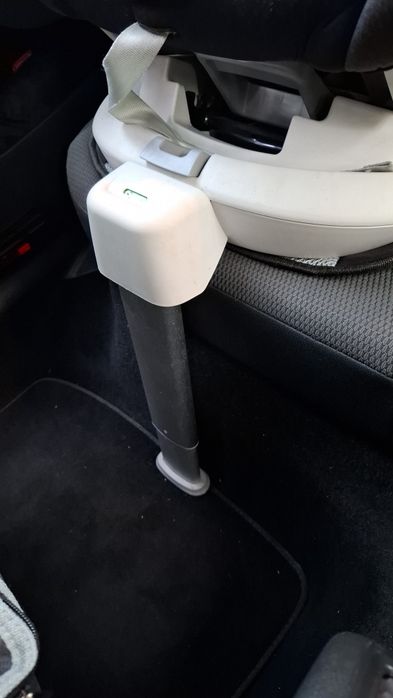 Столче за автомобил - въртящо CANGAROO