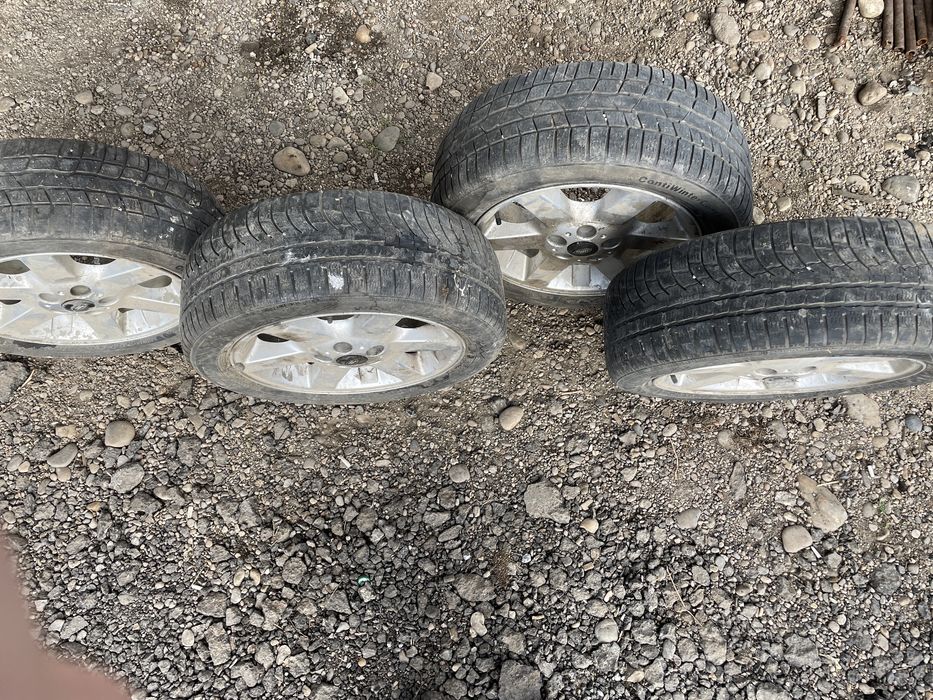 Jante R 17 cu anvelope pentru land rover