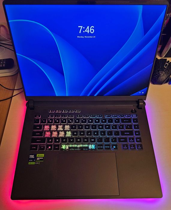 Лаптоп ASUS ROG Strix G16 G615LM, Intel® Core™ Ultra 9 275HX, RTX 5060