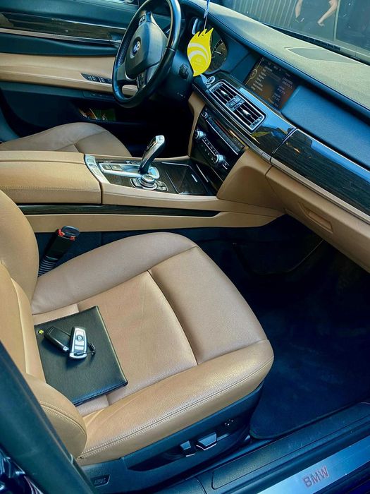 Bmw seria 7 f01 2011