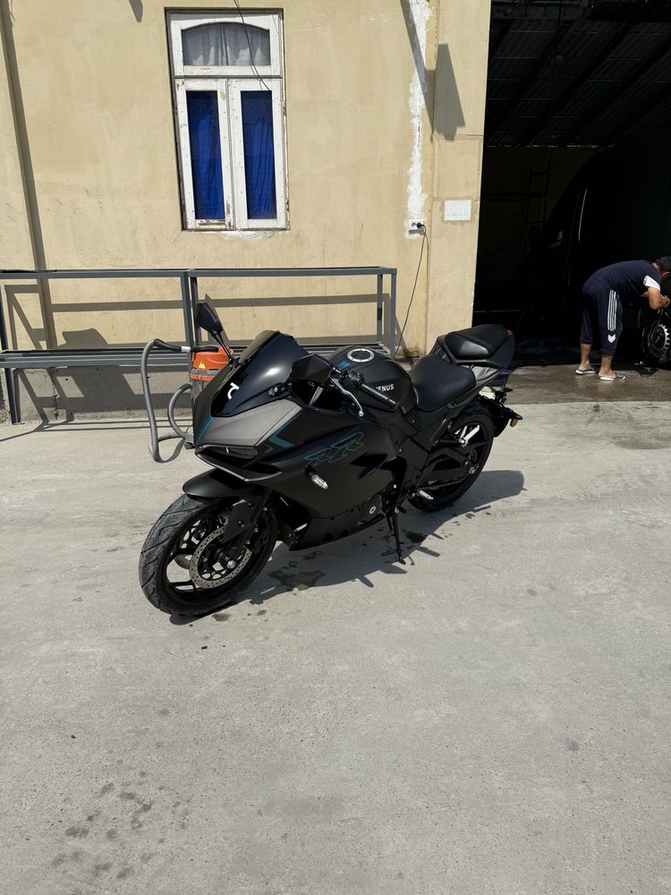 Moto bayk sotiladi