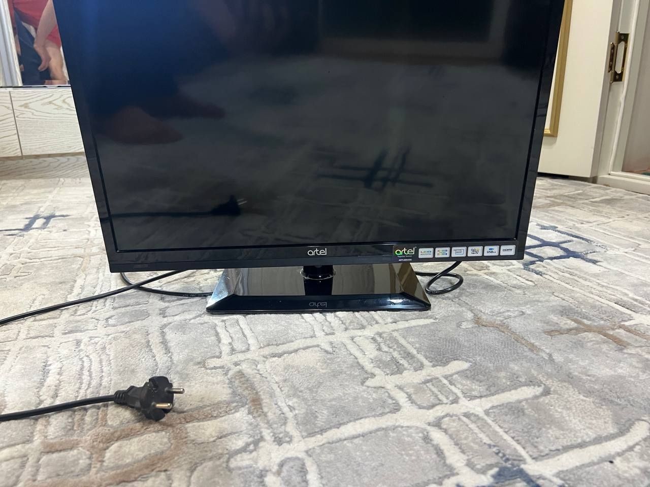LG va Artel televizorlari sotiladi