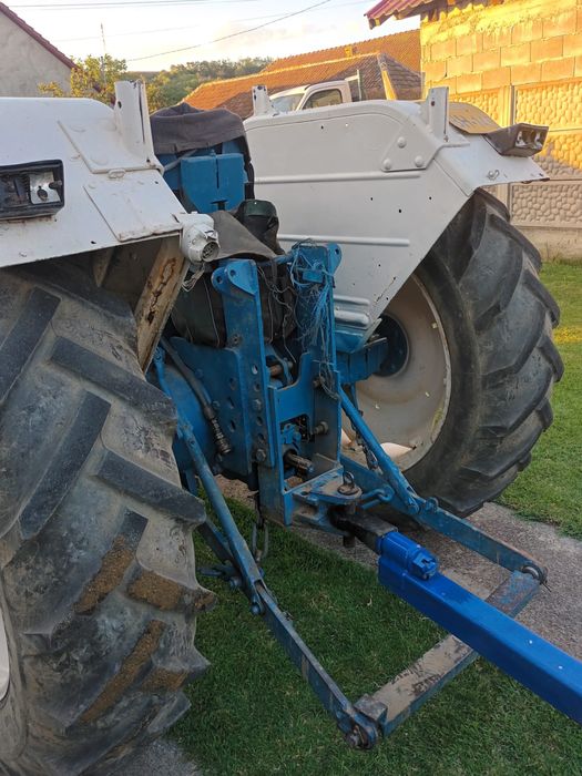 Vand tractor ford 4000