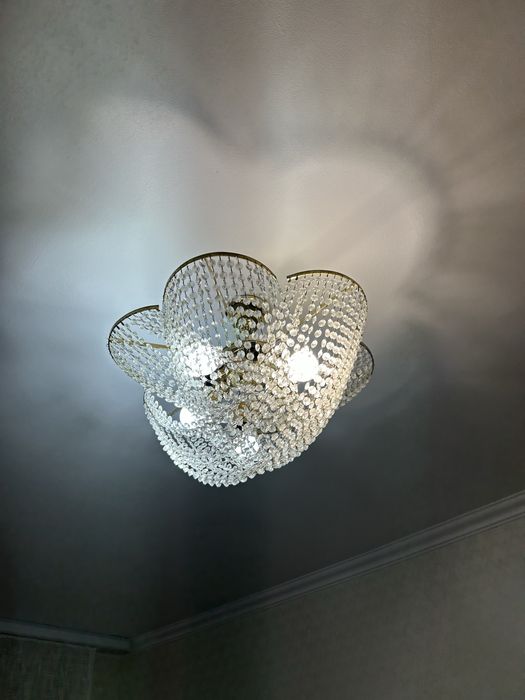 Люстра красивая