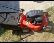 Mașină (mașini ) de tuns gazon / iarbă Briggs& stratton
