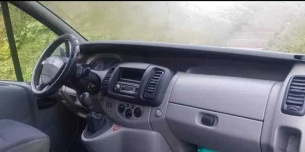 Renault trafic camper