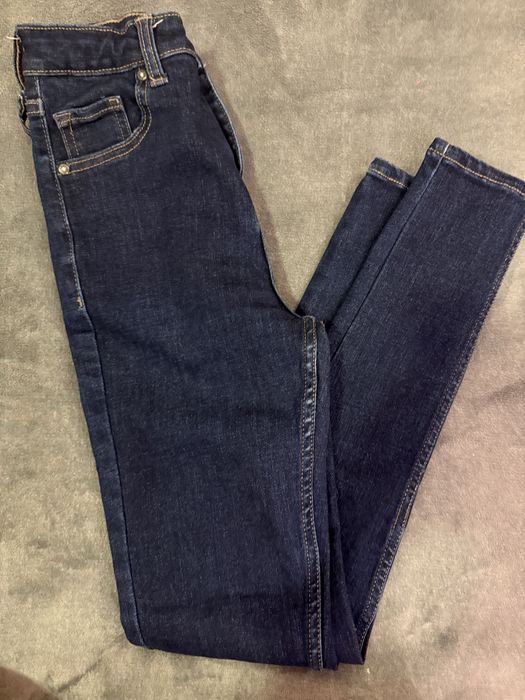 Тъмно сини(дънкови) дънки bershka