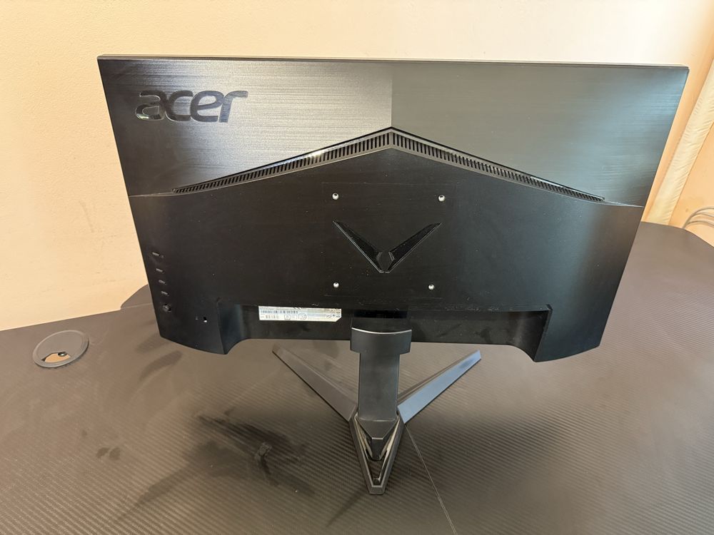 Монитор Acer QG241Y 165Hz, 1ms, Full HD + DisplayPort кабел
