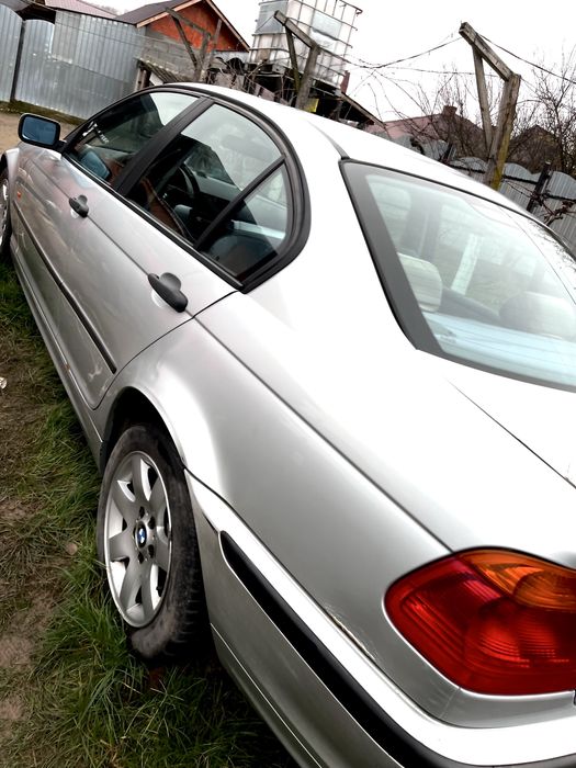 Bmw e46 318i an 2000 118 cp manual