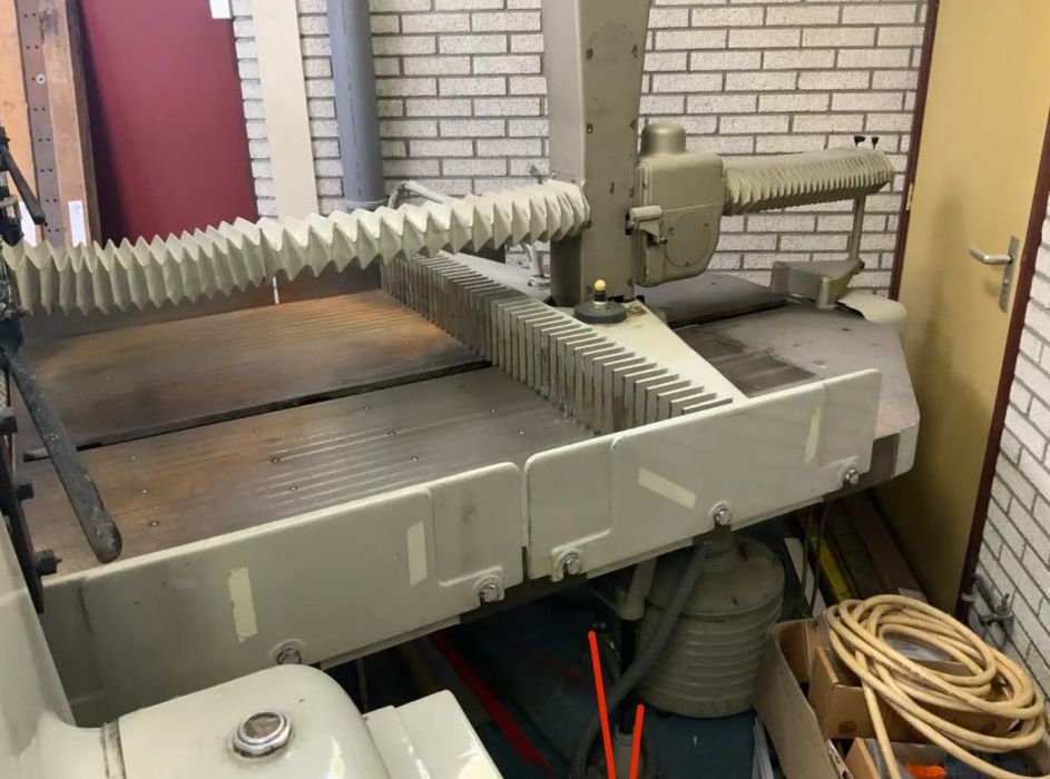 Ghilotina Polar Mohr 145EL