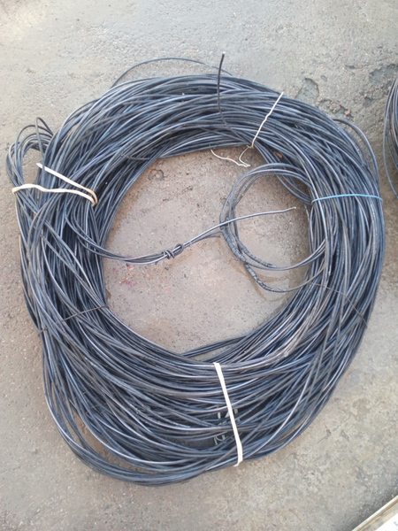 16/4 kabel 380 lik holati yaxshi 500 m.