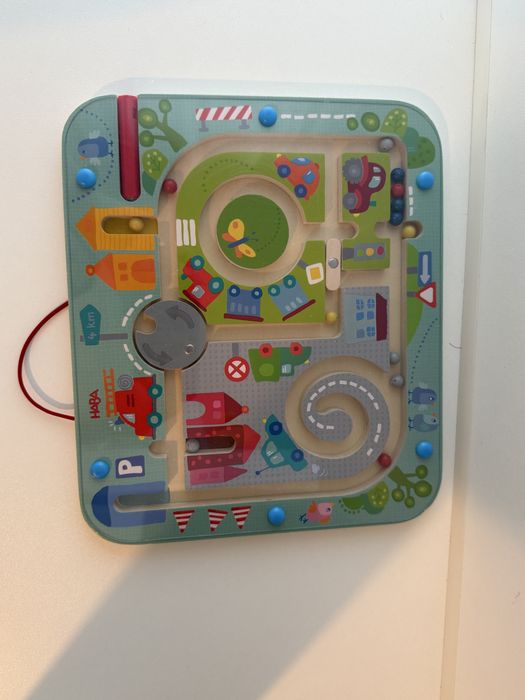 Haba labirint magnetic cu stilou Oraș