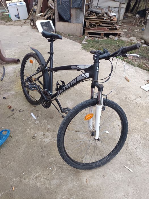 Bicicleta de vânzare