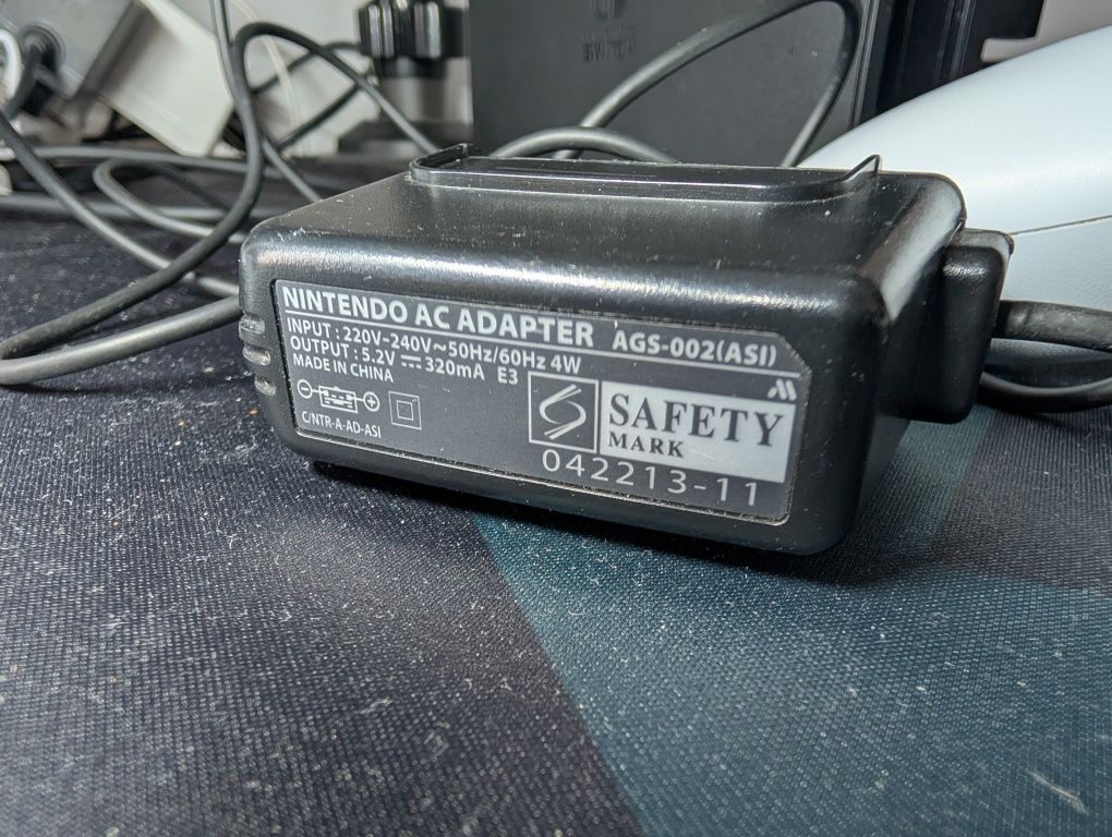 Gameboy advance SP в отличном состоянии