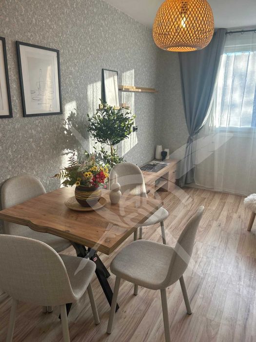 Продава се Тристаен апартамент в Пловдив, Гагарин - 61 кв.м за 2123 €/кв.м - Снимка #2