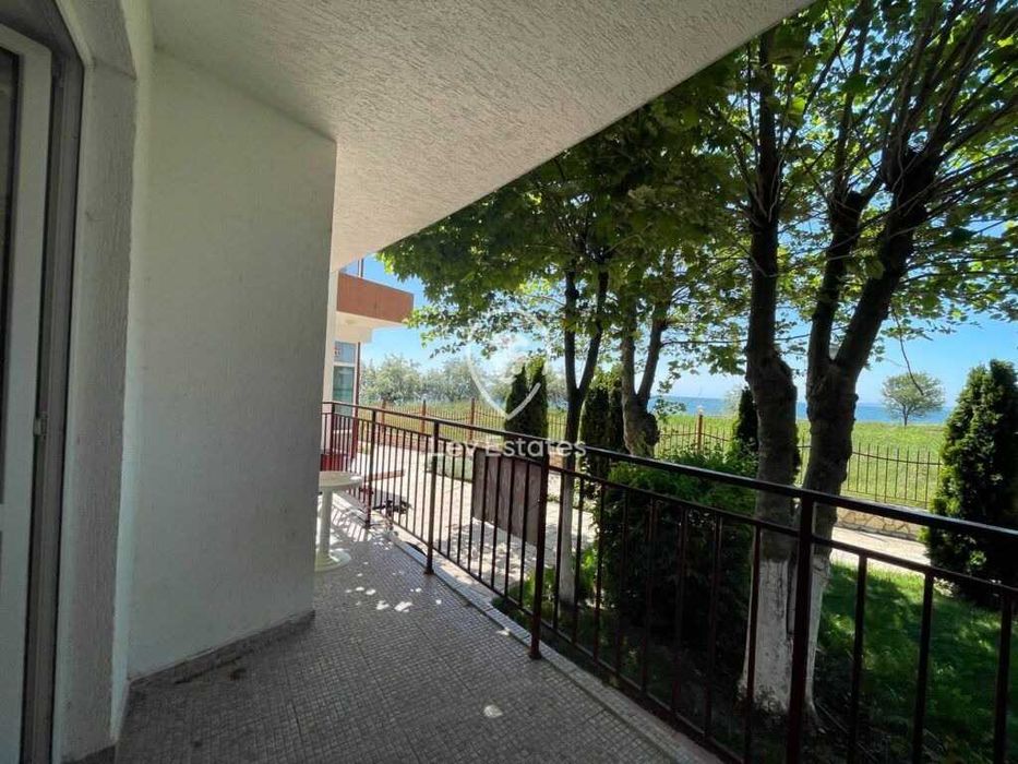 Продава се Двустаен апартамент в Бургас, Сарафово - 80 кв.м за 999 €/кв.м - Снимка #6