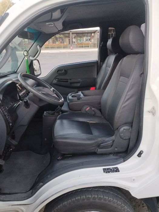 Kia bongo 3 2010yil. Zavod propan.