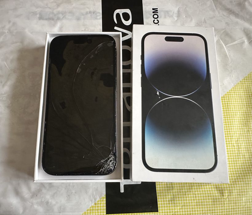 IPhone 14 Pro 128GB счупен