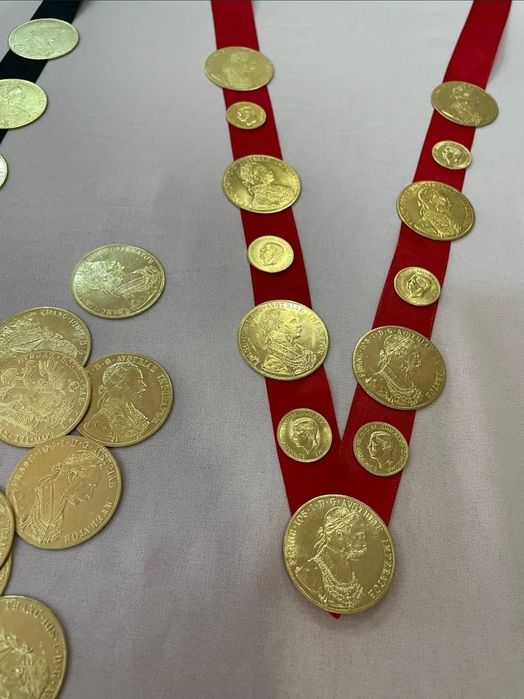Vând monede placate cu aur de 24k Franc Joseph copie identica cu cea o