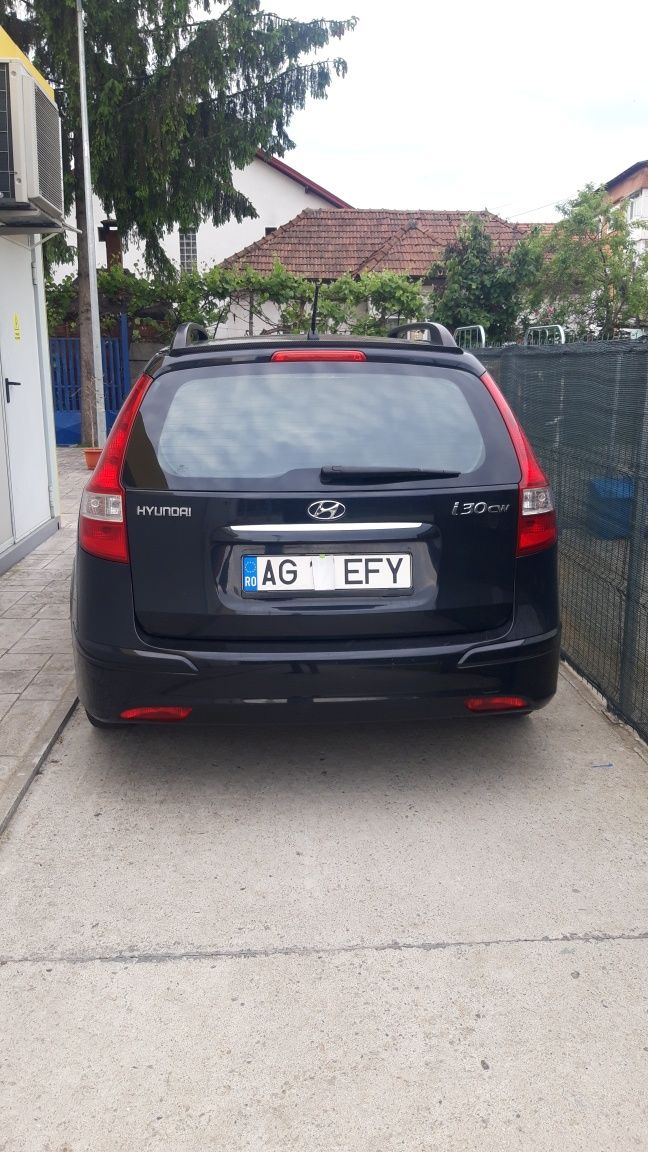 Vînd autoturism Hyunday.