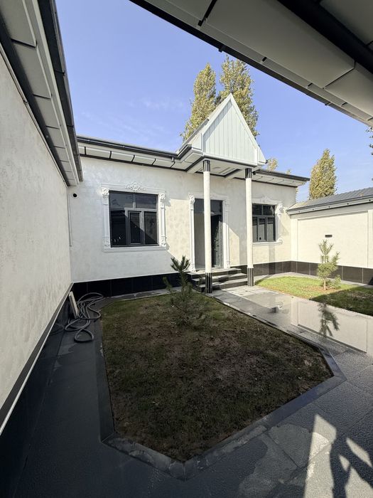 Food city bozor yonidan uchaska sotiladi