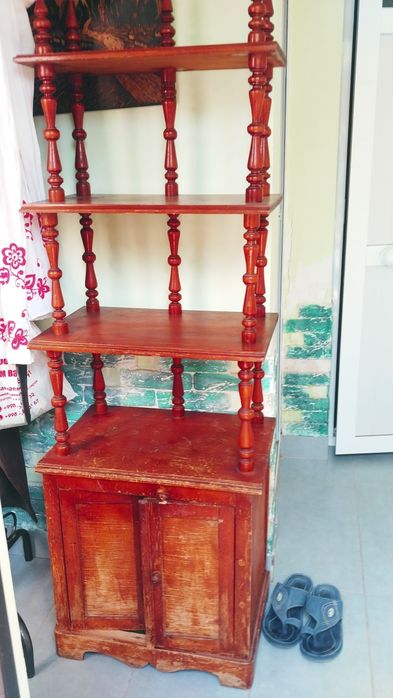 Этажерка деревянная старинная вся целая крепкая