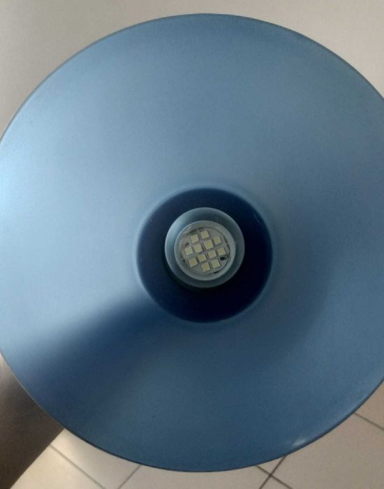 Lampa ambientala de interior albastra