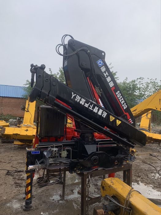 Манипулятор 5 тонналик сотилади