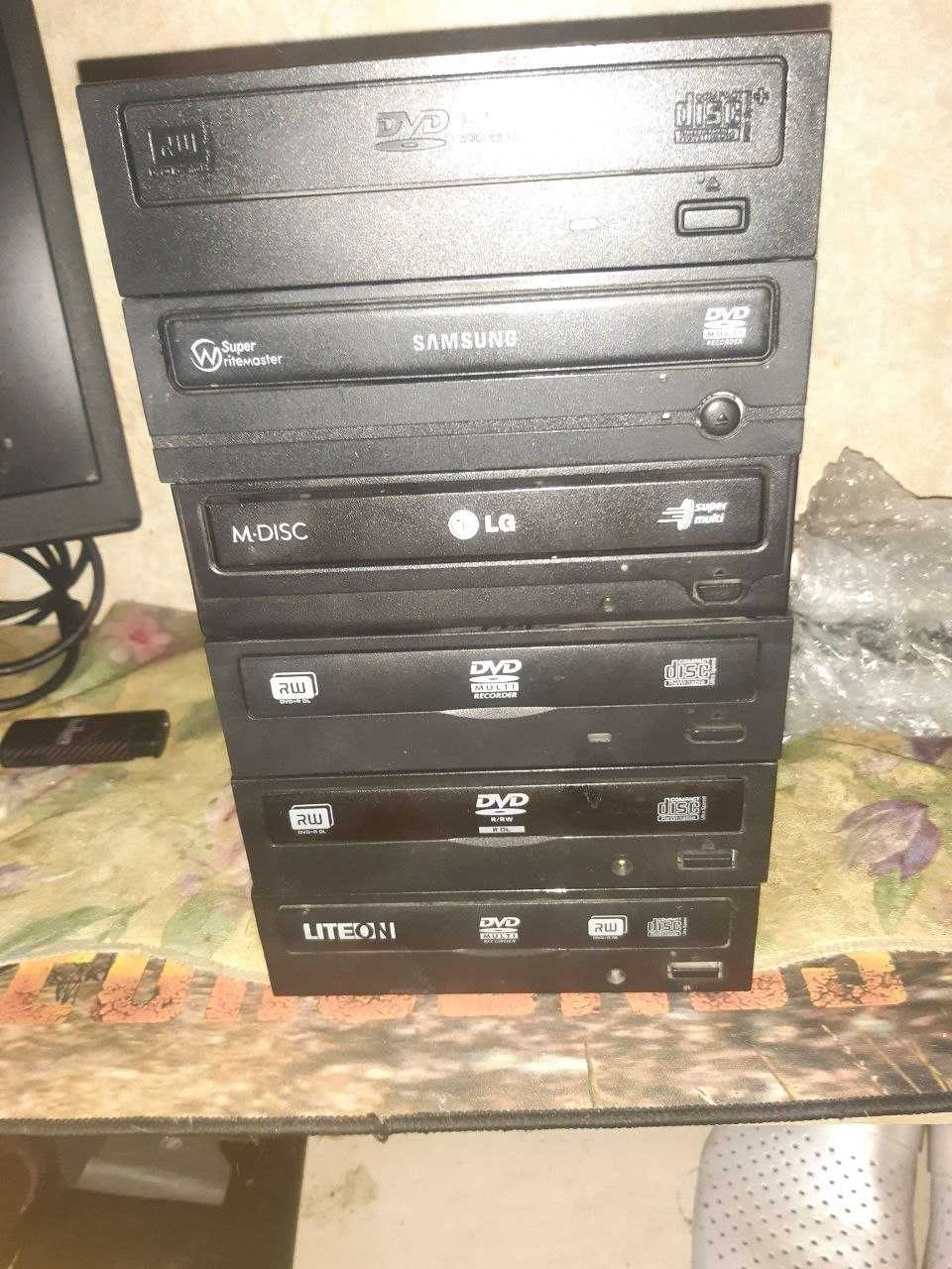 DVD-RW 5 штук. смотрите другие объявления автора