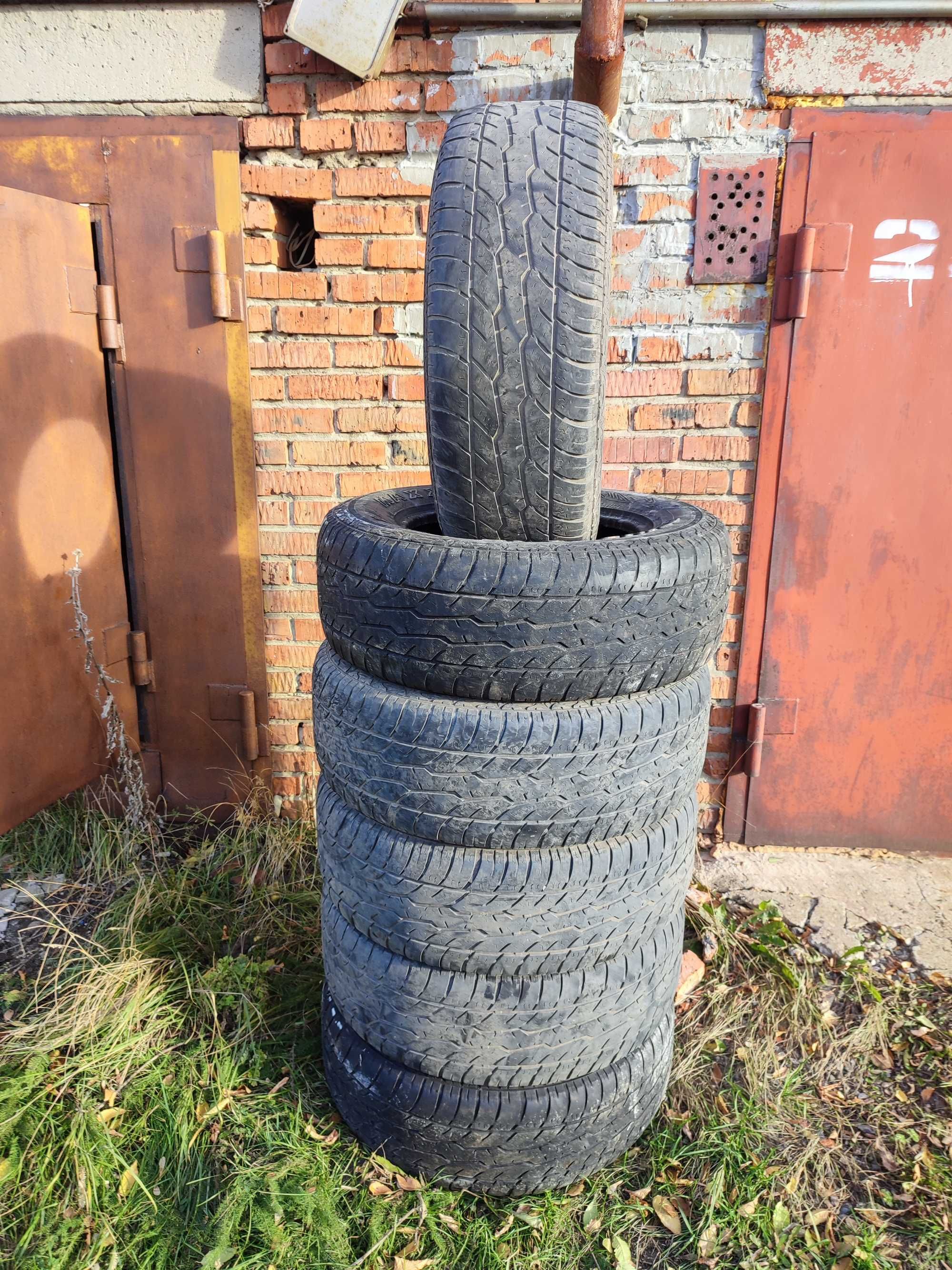 Комплект летних шин Maxxis 265/65 R17