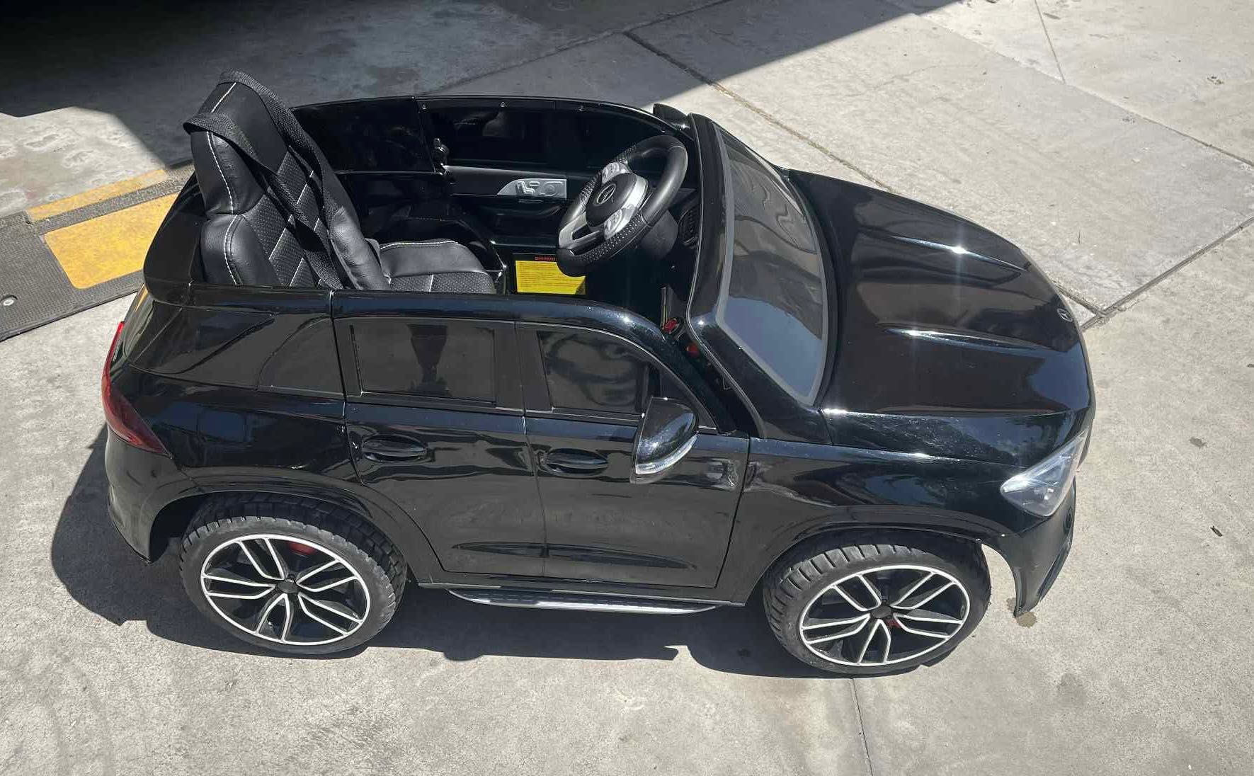 Детска Електрическа кола Mercedes GLE 450