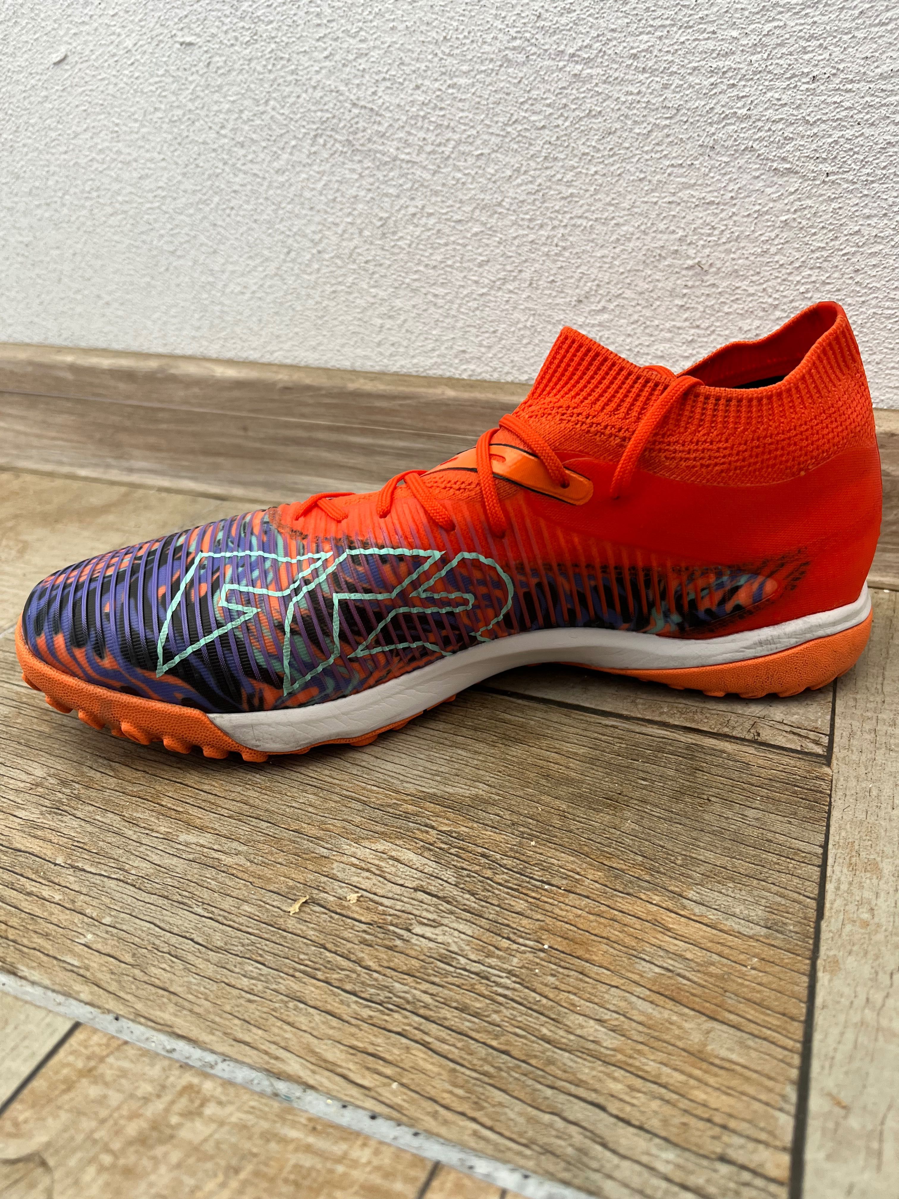 Футболни обувки(стоножки) за изкуствена трева Puma Future 8