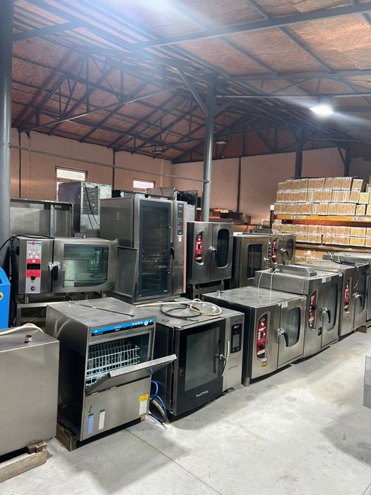 Vitrine ,mese reci ,hote,rafturi ,profesionale