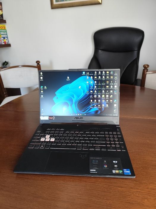 Laptop asus TUF F15 I7 12700H, 3050, 32 GB ram 1.5 TB memorie