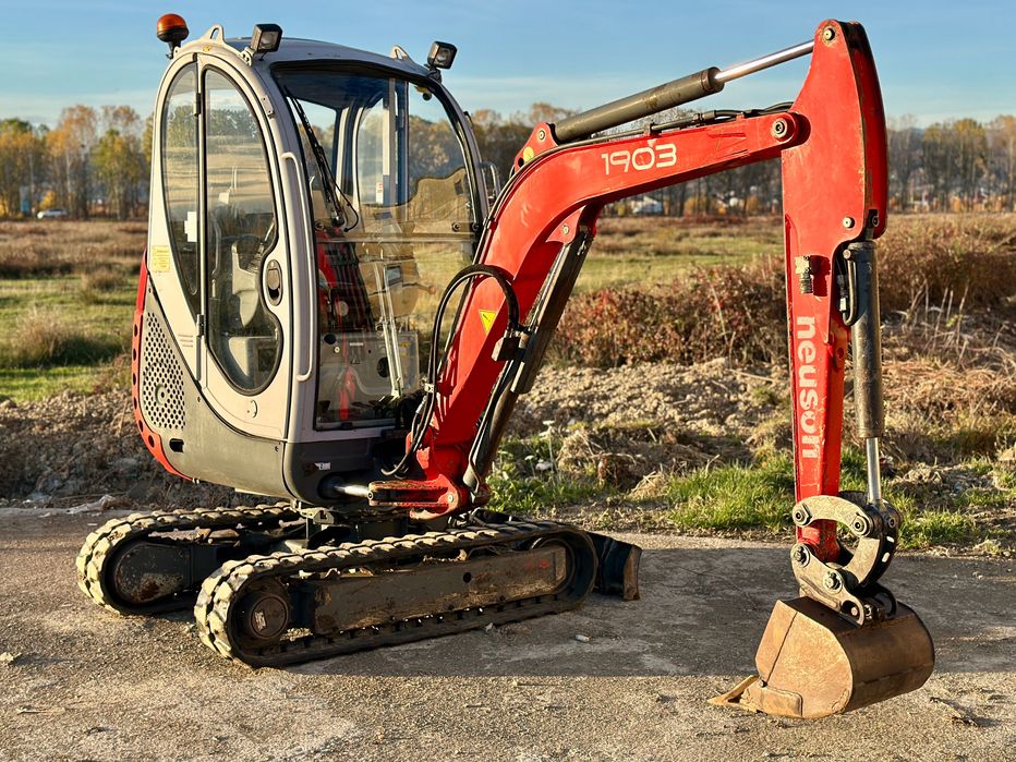 Miniexcavator Nelson 1903 / 2.2 Tone / An 2005