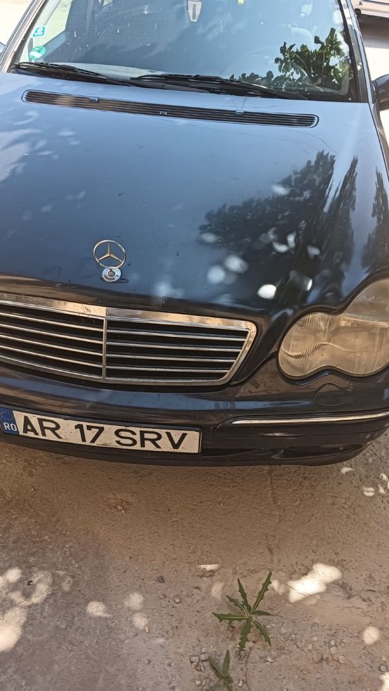 Vand mercedes 203 k 2.2 cutie automata