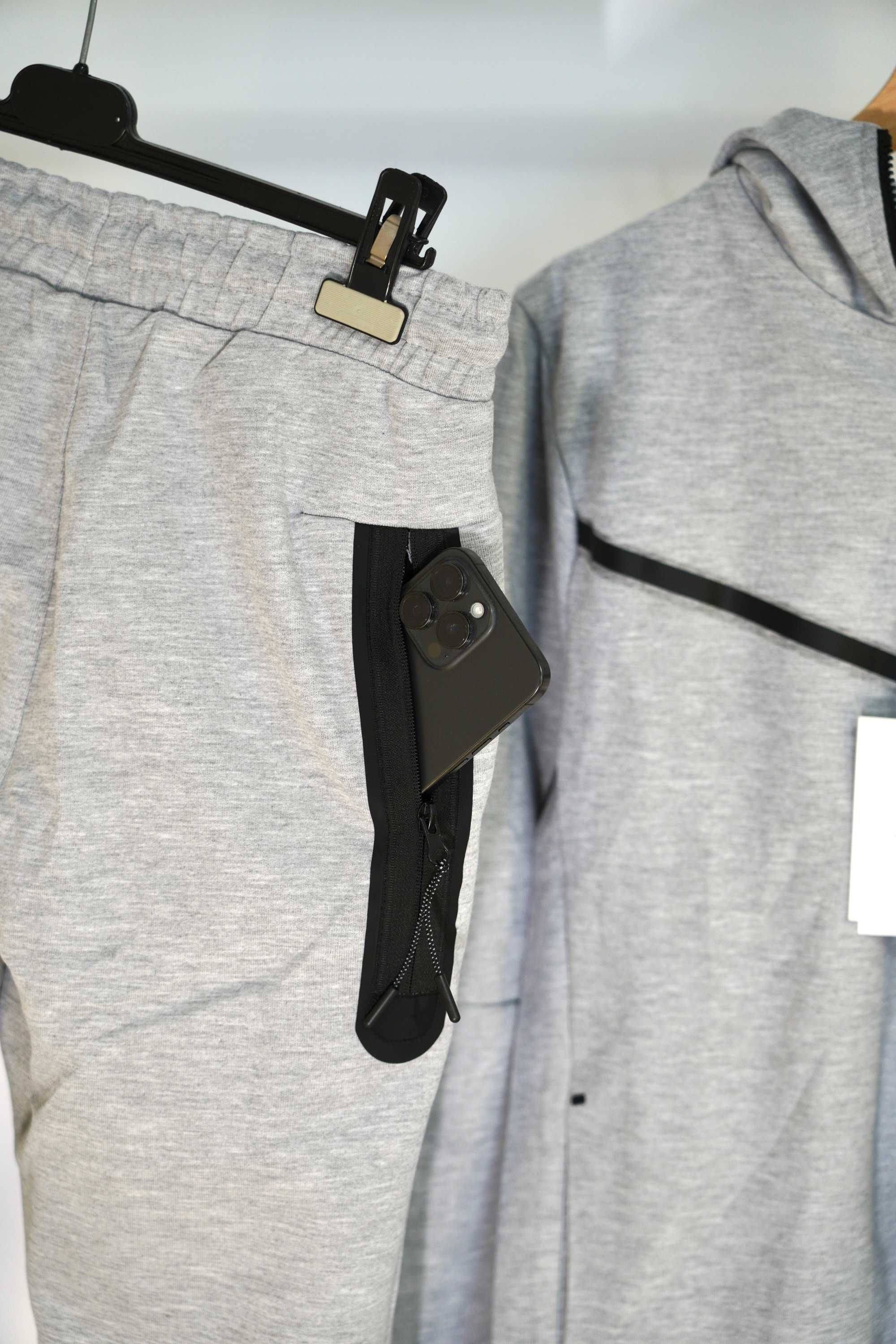Trening Nike Tech Fleece, Model NOU 2023 -Calitate Premium baieti fete