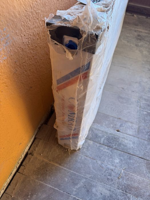 Панелен радиатор чисто нов