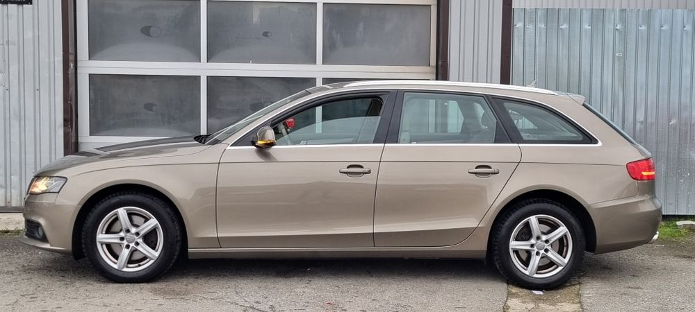Audi A4 Exclusive 2.0 TDI-140PS/2011