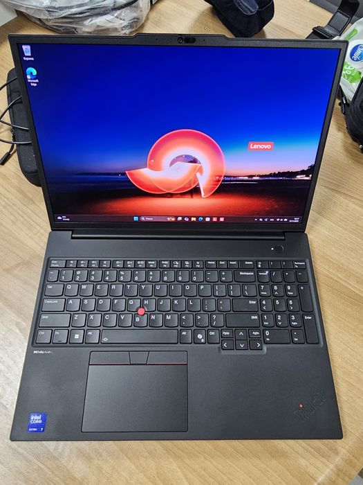 Lenovo ThinkPad P16s Ultra 7 155H  64G/1TB RTX Ada 500 4GB OLED 4k