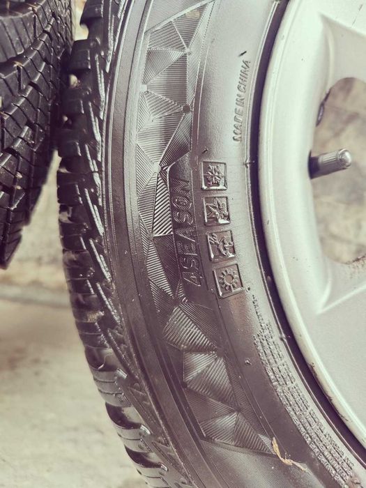 Set jante originale Renault Clio 2003 cu anvelope Kumho 2024 AllSeason