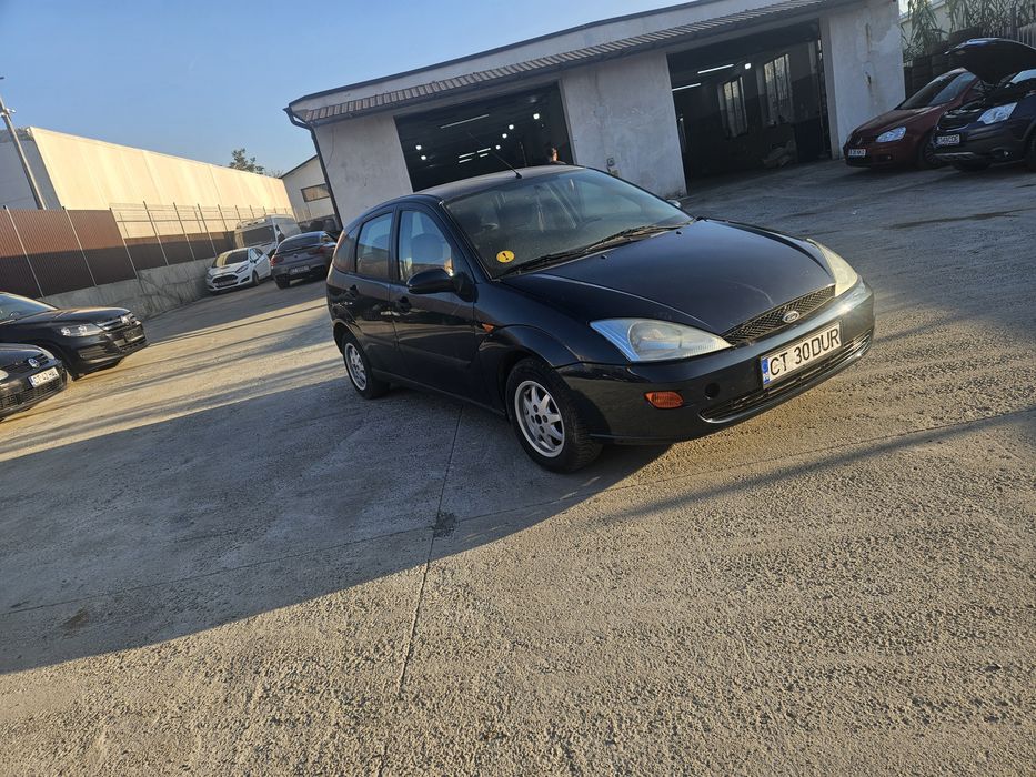 Se vinde ford focus