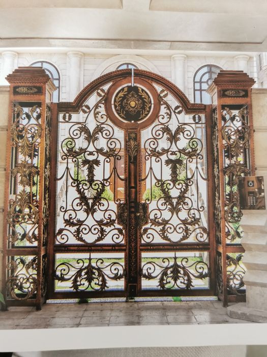 Porți și garduri din fier forjat