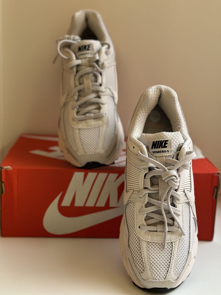 Кроссовки Nike Zoom Vomero 5