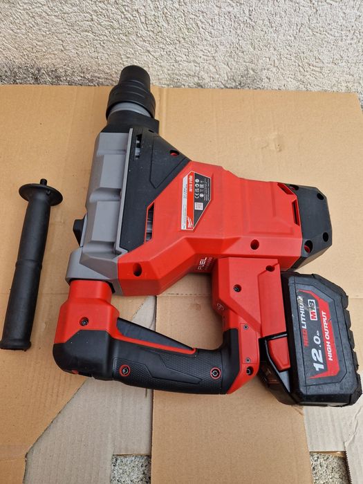 Milwaukee rotopercutor sds max  pe acumulatori