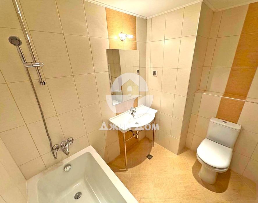 Продава се Двустаен апартамент в к.к. Слънчев бряг - 99 кв.м за 798 €/кв.м - Снимка #8