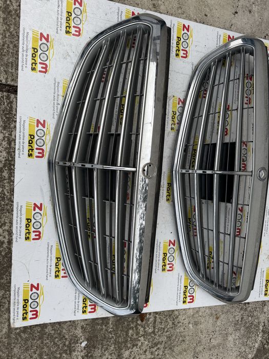 Grila fata centrala radiator Mercedes W212 facelift 2013-2015