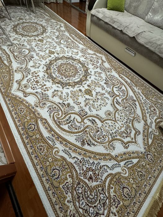 Продам ковер срочно